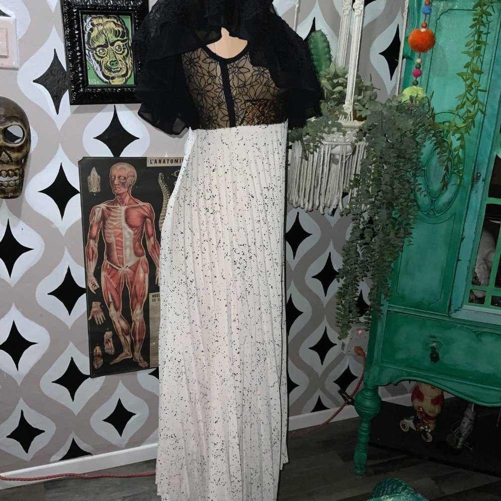 MATCHING PERFECTION RUFFLE PLEATED MIDI DRESS - Picture 2 of 6